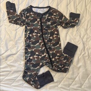 BURLEBO CAMO Sleeper Stretchy